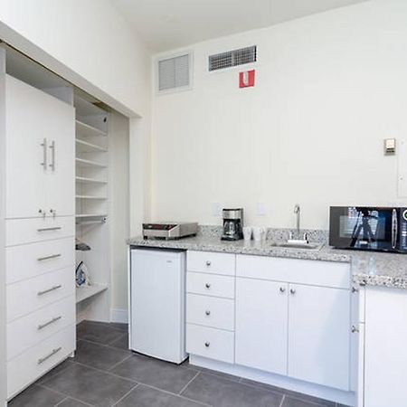 Ocean Drive Studio Historic Building Minutes Walk To The Beach. Miami Beach Extérieur photo