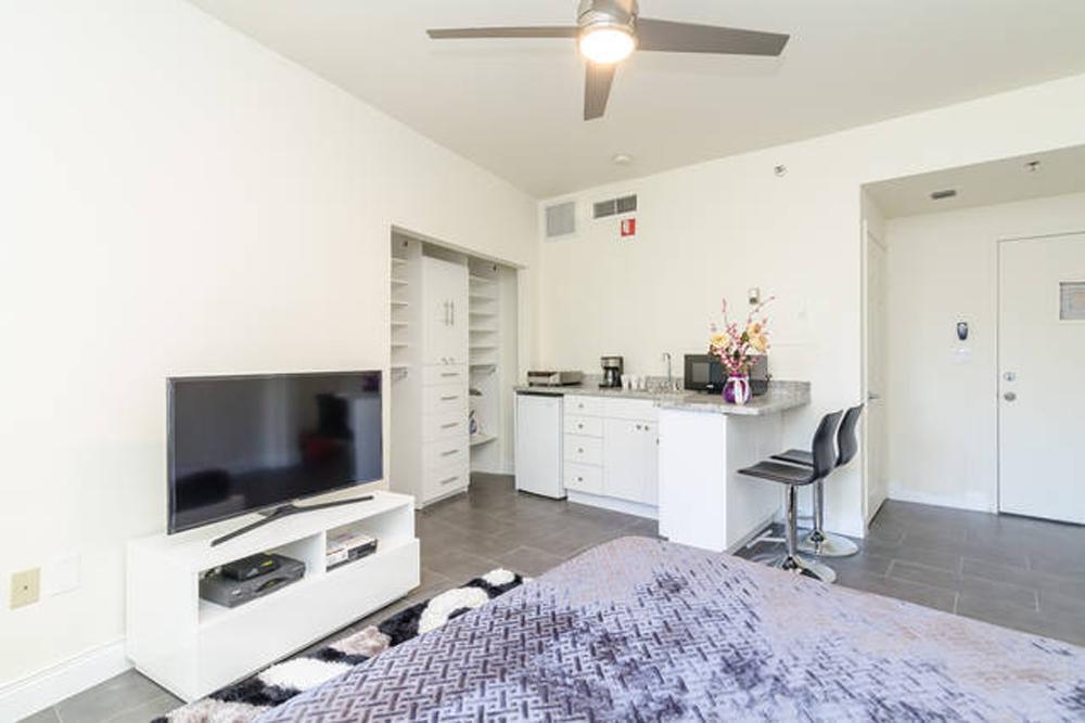 Ocean Drive Studio Historic Building Minutes Walk To The Beach. Miami Beach Extérieur photo