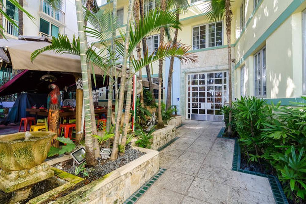 Ocean Drive Studio Historic Building Minutes Walk To The Beach. Miami Beach Extérieur photo
